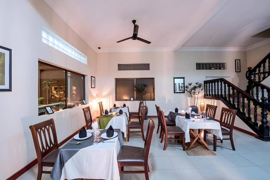 Lemongrass & Ginger Hotel Siem Reap Bagian luar foto