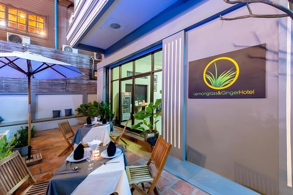 Lemongrass & Ginger Hotel Siem Reap Bagian luar foto